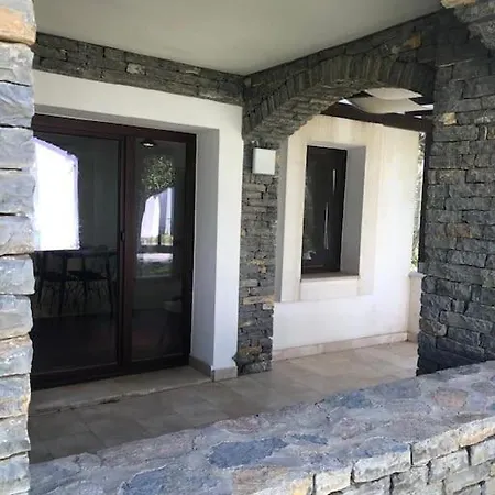 Hotel 2br With Olympic Pool In Turkbuku